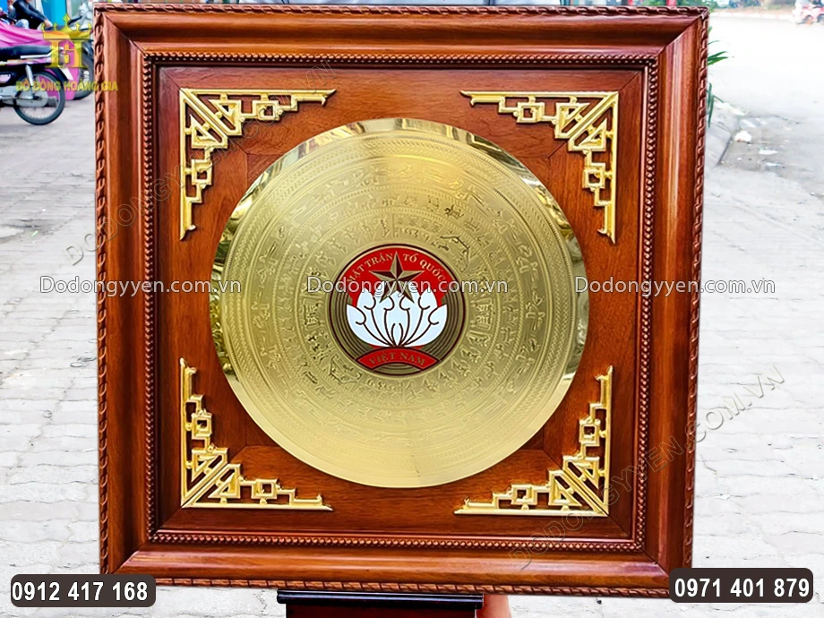 To&agrave;n bộ mặt trống được mạ v&agrave;ng 24k sang trọng